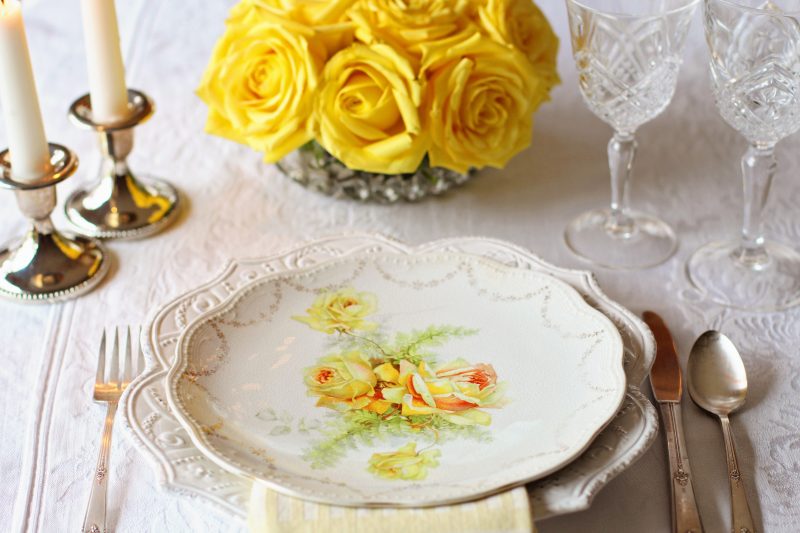 outstanding-royal-standard-fine-bone-china-made-in-england