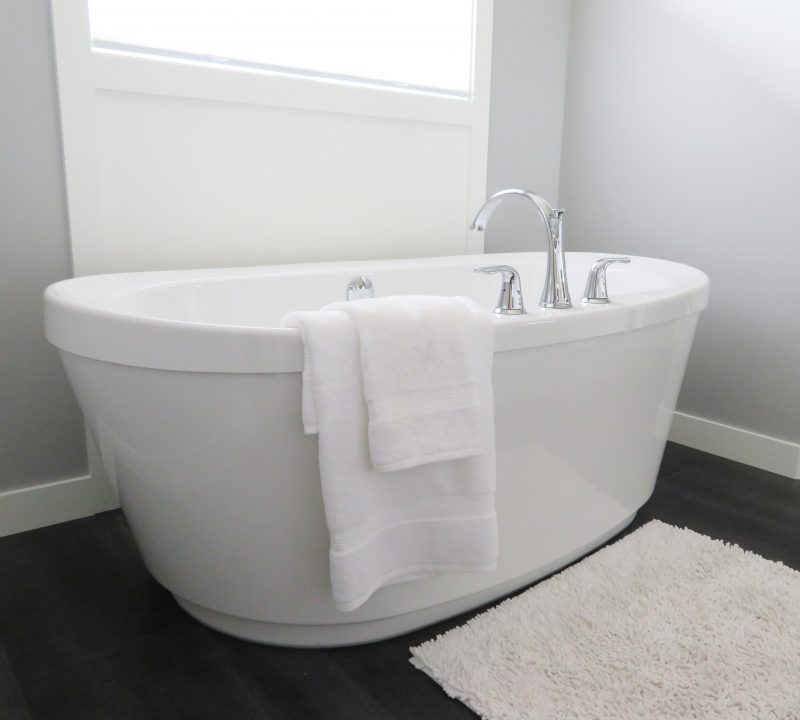 Bathtub Sizes Dimensions Guide To, What Is The Inside Width Of A Standard Bathtub
