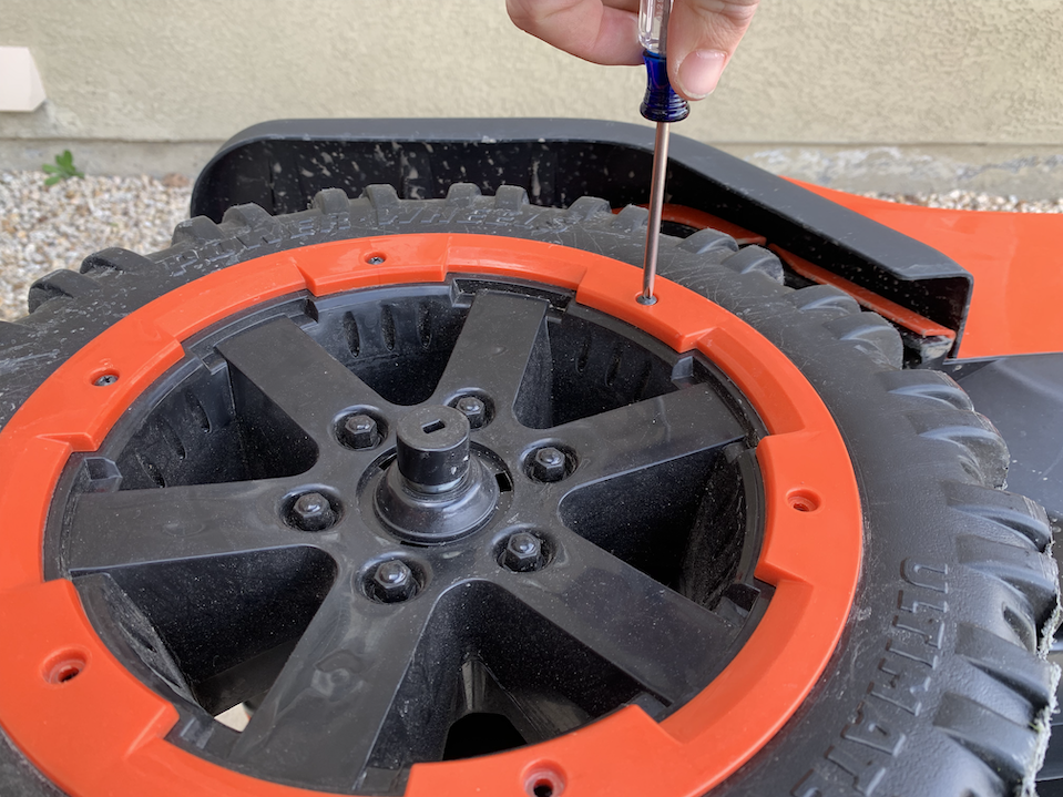Remove the power wheels rim / trim